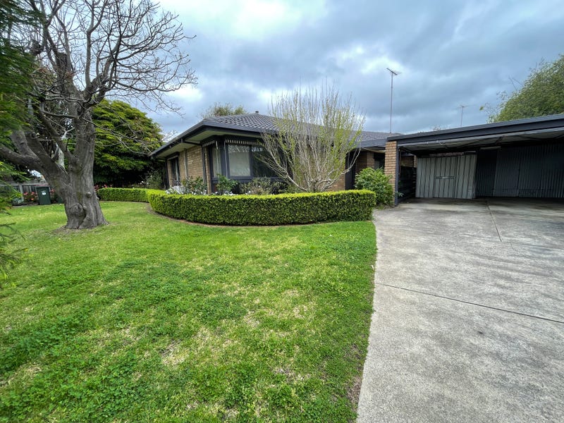 9 Highmont Drive, Belmont, VIC 3216
