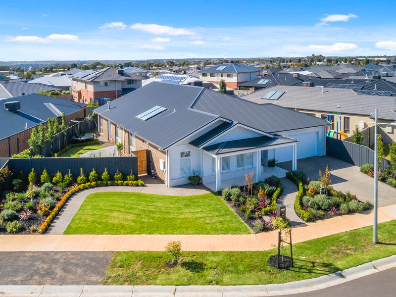 11 Chippendall Street, Maddingley, Vic 3340 House for Sale