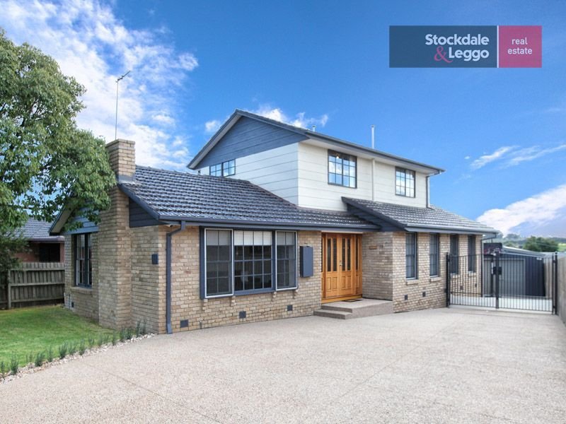 18 Hillcrest Drive, Westmeadows, Vic 3049 Property Details