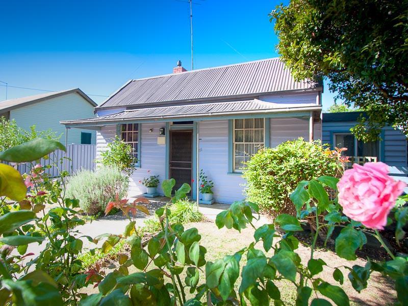 111 Piper Street, VIC 3444