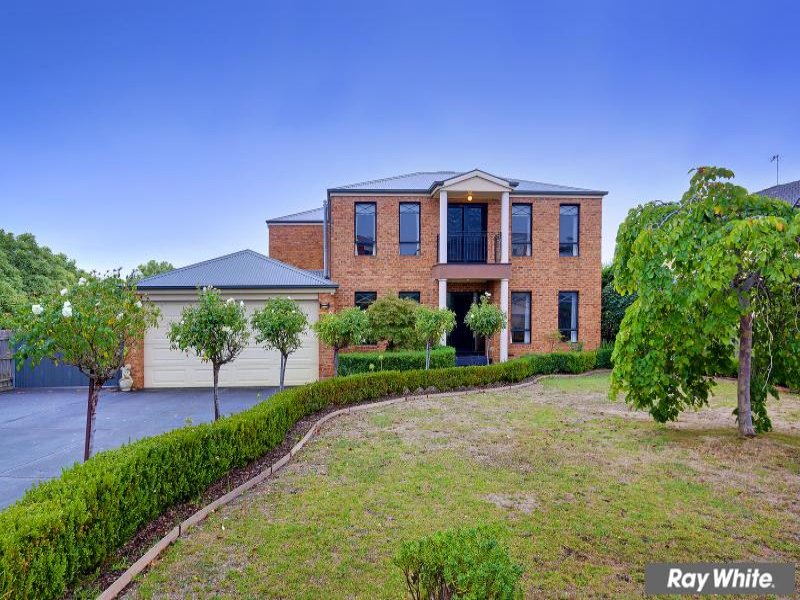 8 Esher Rise, Mount Martha, VIC 3934