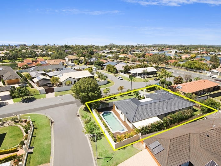 4 Intrepid Drive, Mermaid Waters, QLD 4218