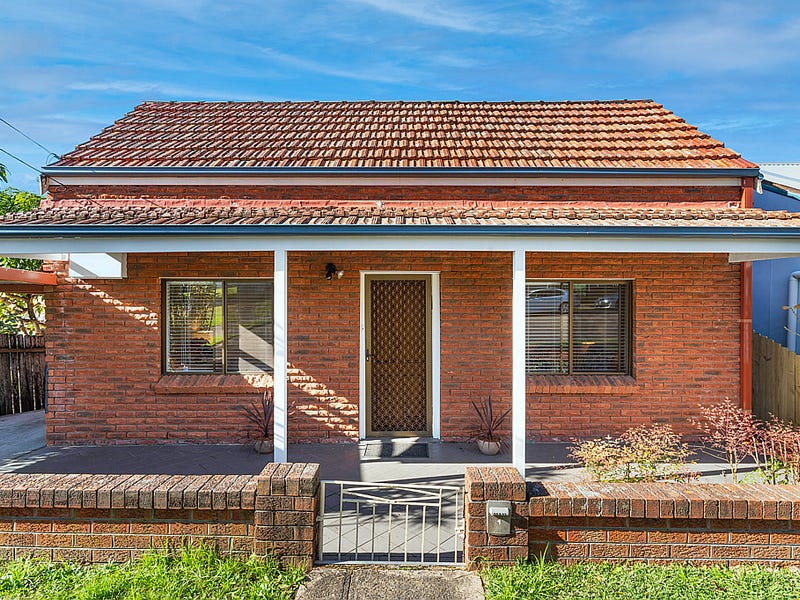 1 Woodlands Road, Ashbury, NSW 2193