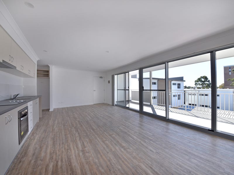 Unit 11 28 Pollard Street Glendalough WA 6016 Property Details