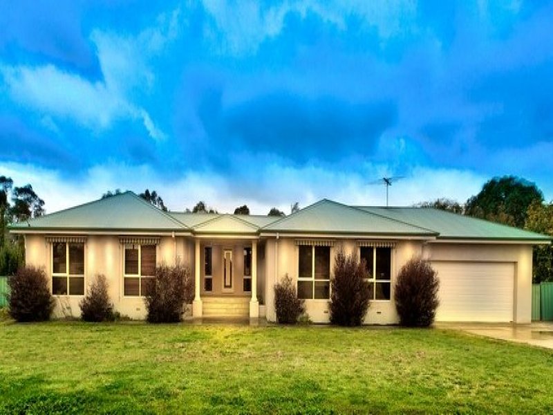 132 Larmer Street, Howlong, NSW 2643 Property Details