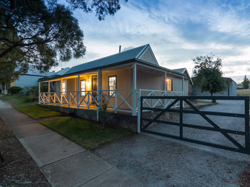 40 Orchard St, Taralga, NSW 2580 Property Details