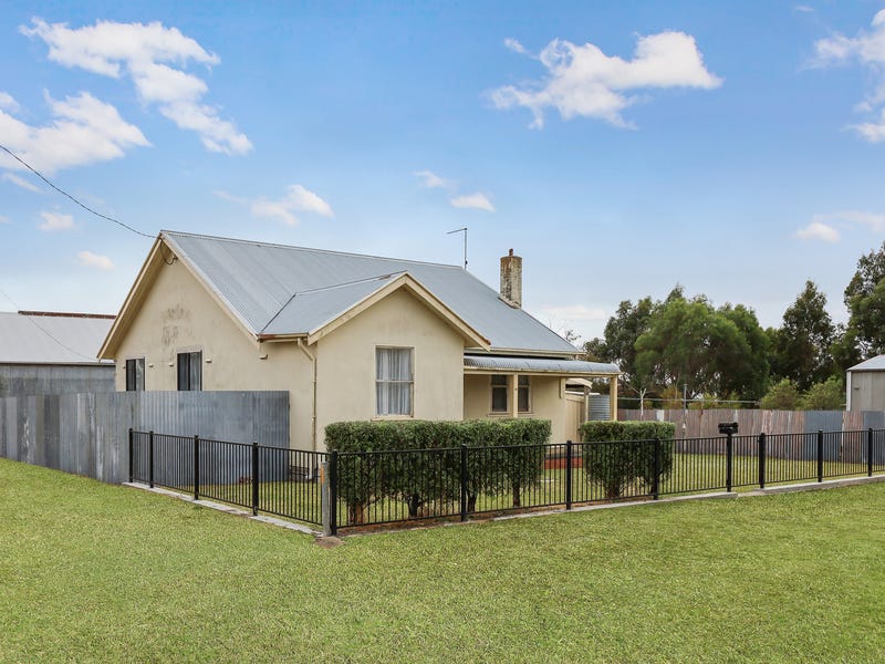 32 Grey Street, Terang, VIC 3264