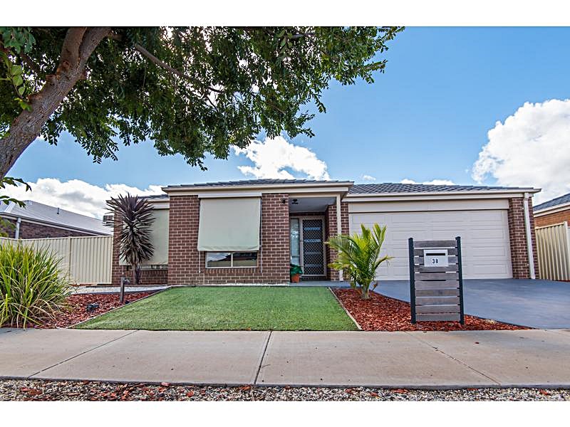 38 Grampians Parade, Shepparton, Vic 3630 Property Details