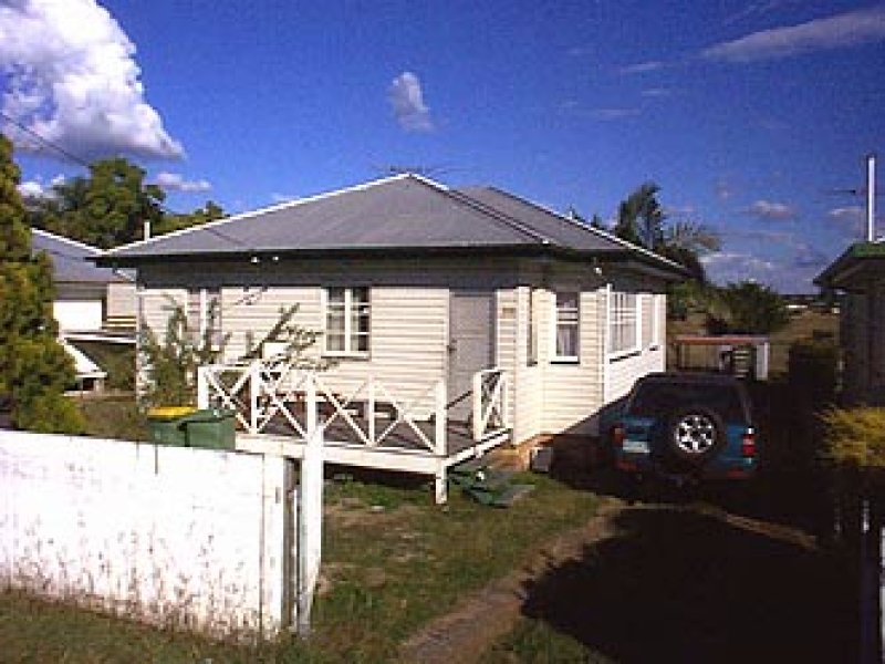 113 Blackstone Road, Silkstone, QLD 4304