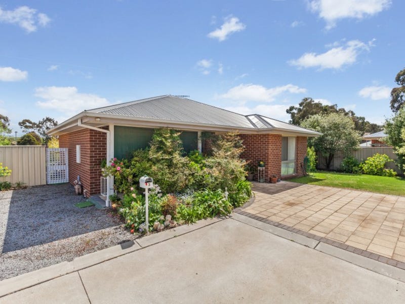 3/27 Ferguson Street, Broadford, Vic 3658 Property Details