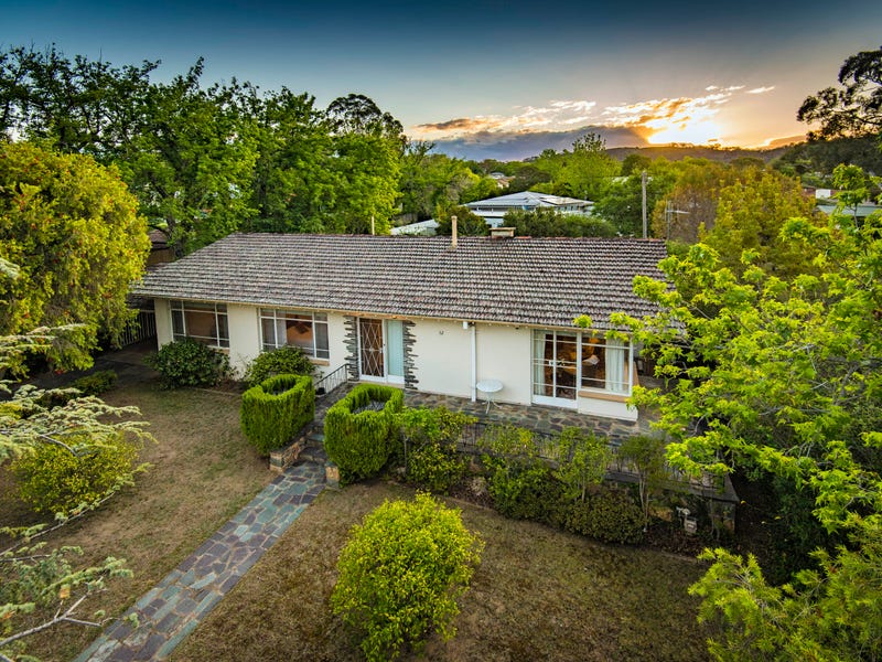 62 Captain Cook Crescent, Griffith, ACT 2603 Property Details