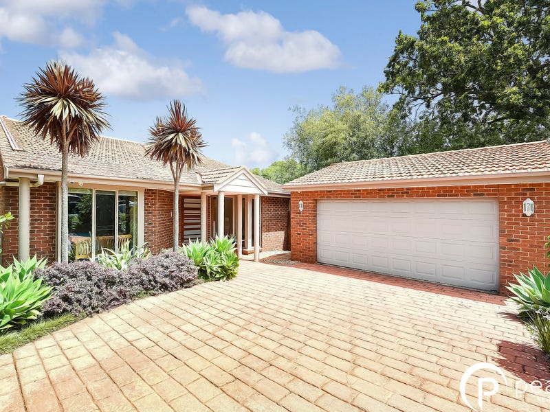 45 Edrington Park Drive, Berwick, Vic 3806 Property Details