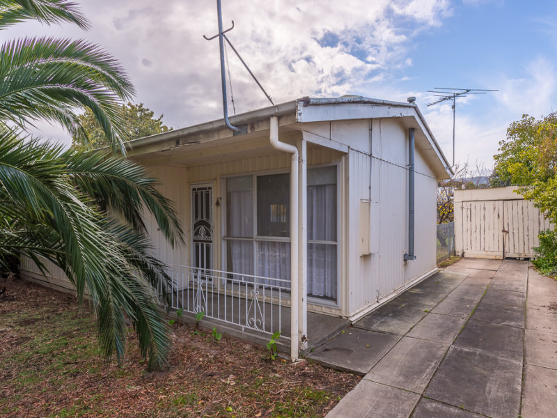 77 Rosebud Parade, Rosebud, Vic 3939 Property Details