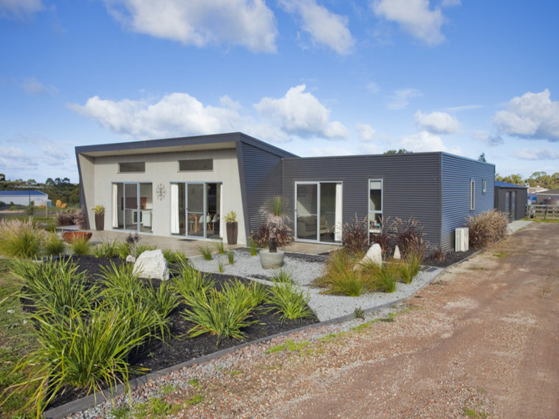 153 Coombes Road, Torquay, Vic 3228 Property Details