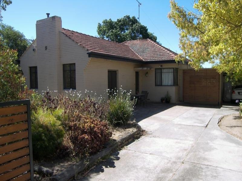 9 Bendigo Cres, Flora Hill, Vic 3550