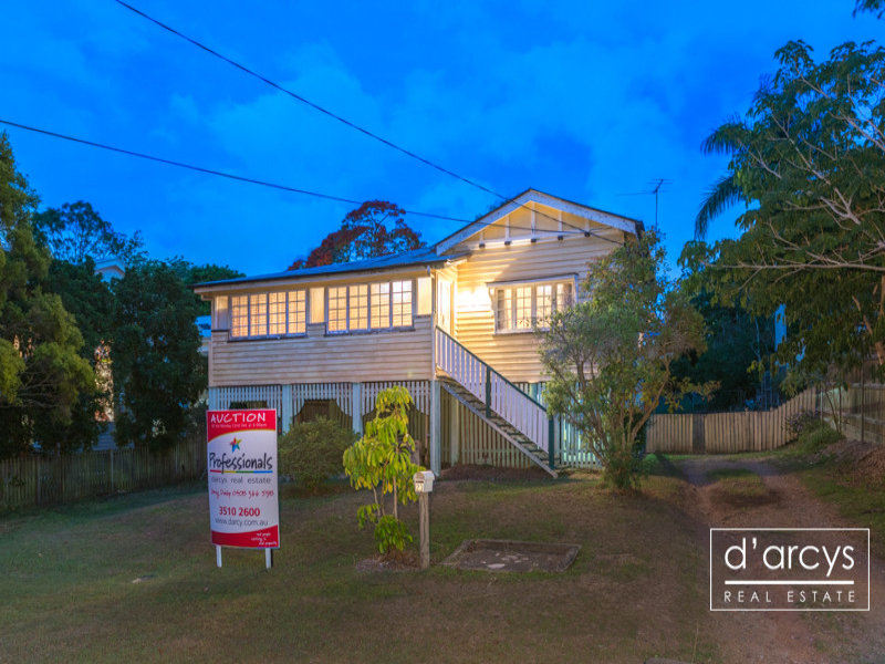 23 Crown Street Bardon Qld 4065 Realestate Com Au