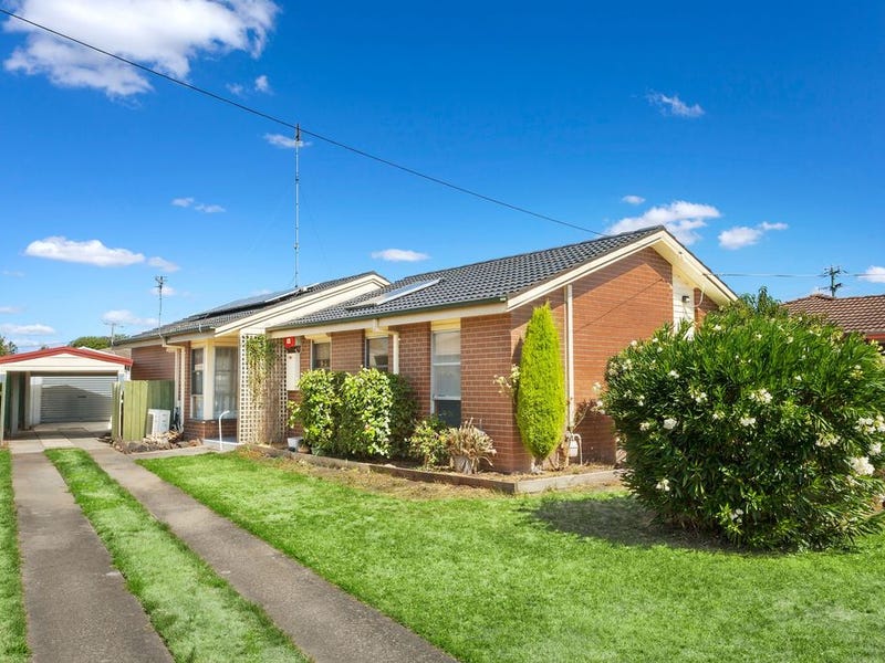 18 Bilson Street, Colac, Vic 3250 Property Details