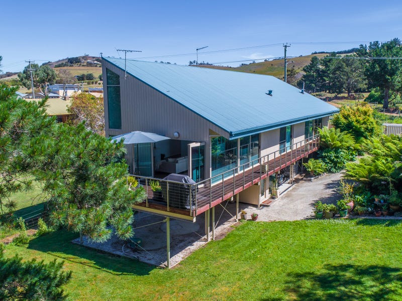 429 Clifton Beach Road, Clifton Beach, TAS 7020