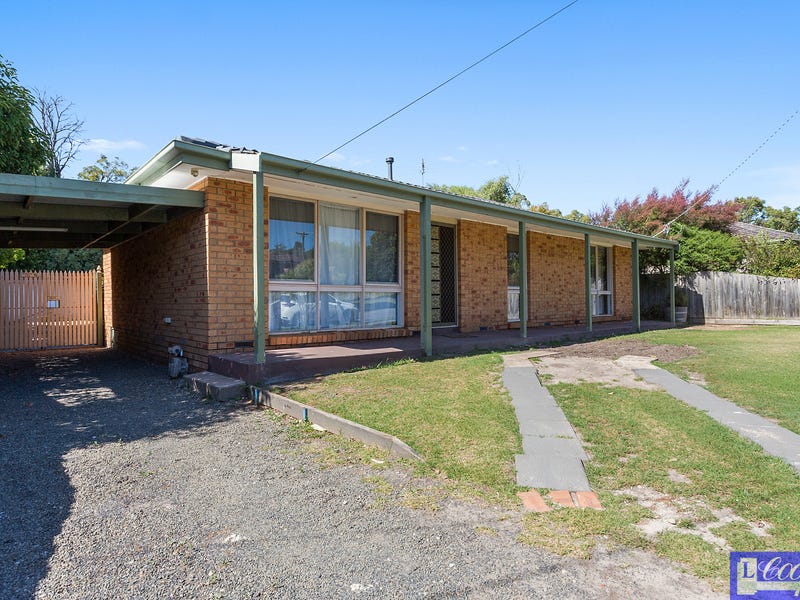 38 Deanswood Drive, Somerville, Vic 3912 Property Details