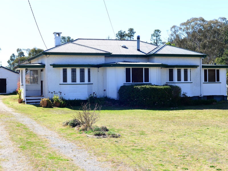 24 Lock Street, Stanthorpe, Qld 4380 House for Sale