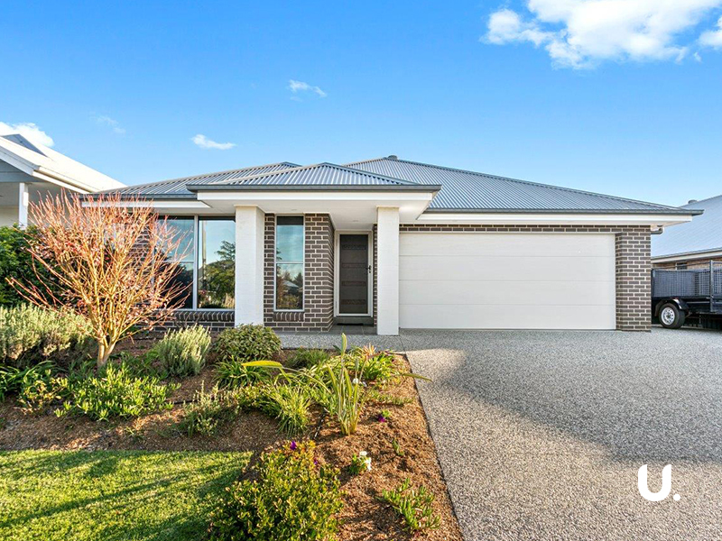 27 Wingello Cres, Tullimbar, NSW 2527