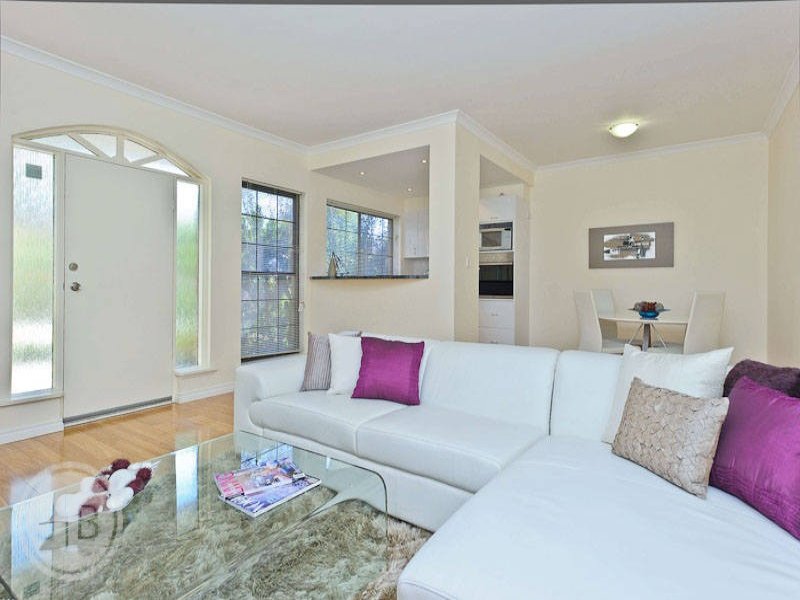 5/35 Comer Street, Como, WA 6152 Property Details