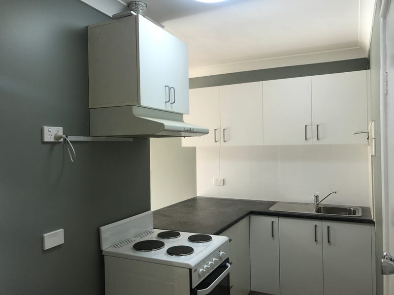 8/60 Lithgow Street, Campbelltown, NSW 2560