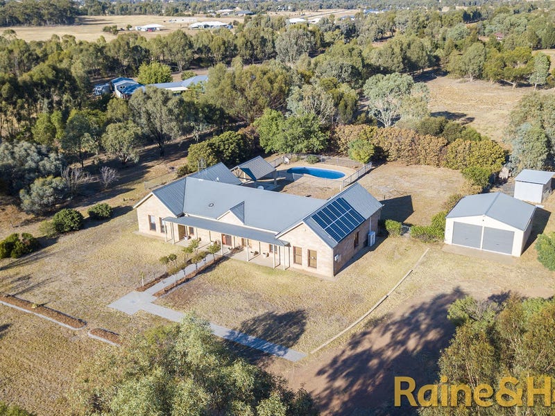 39R Debeaufort Drive, Dubbo, NSW 2830