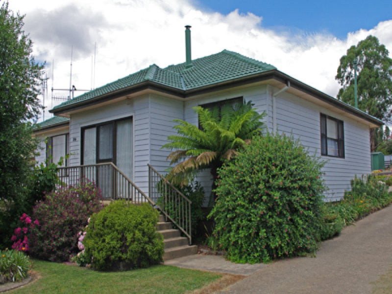 206 Maybe Street, Bombala, NSW 2632 Property Details