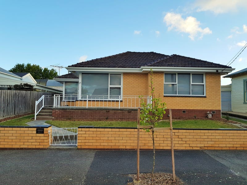 23 Roebuck Street, Newtown, VIC 3220