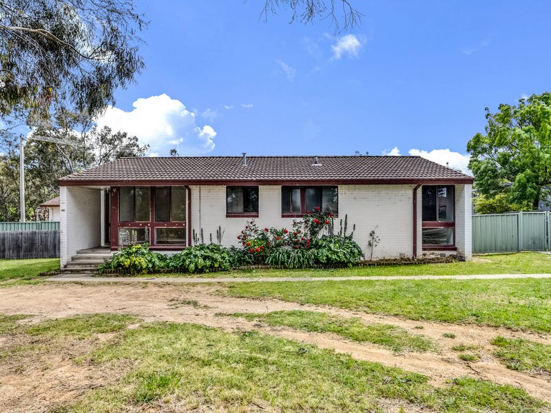 24 Clifford Crescent, Melba, ACT 2615 Property Details