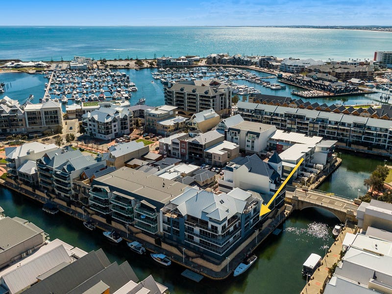 3 7 Florian Mews Mandurah Wa 6210 Property Details