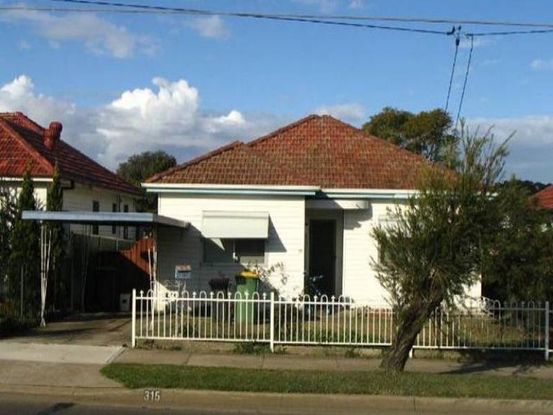 315 Roberts Road, Greenacre, NSW 2190