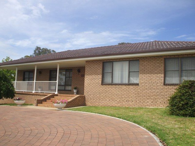 8a Lawrence, Cootamundra, NSW 2590 Property Details