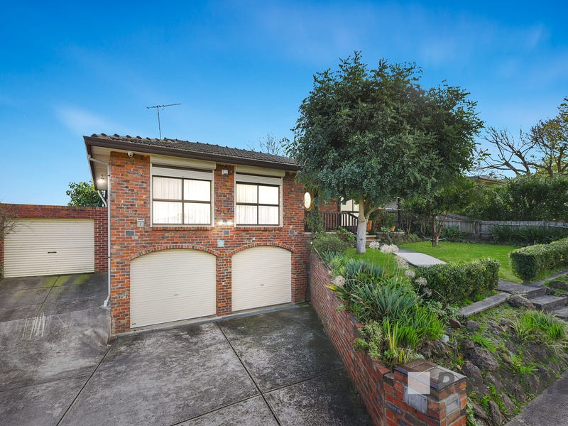2 Outlook Drive, Dandenong North, VIC 3175