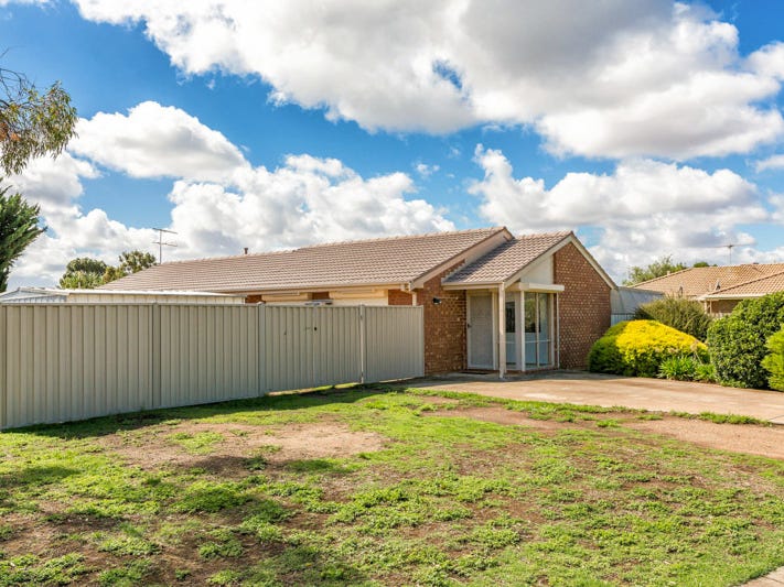 34 Stanley Crescent, Brookfield, Vic 3338 Property Details