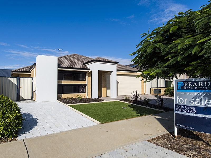 311 Pebble Beach Boulevard, Meadow Springs, WA 6210