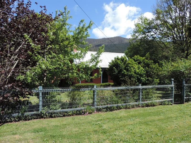 516 Morses Creek Road, Wandiligong, VIC 3744