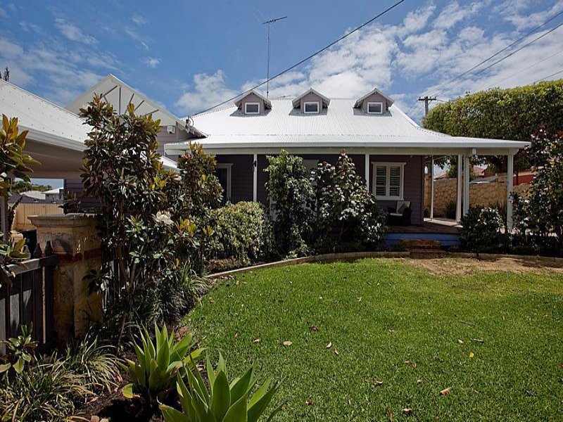 128 Brighton Road, Scarborough, WA 6019 Property Details