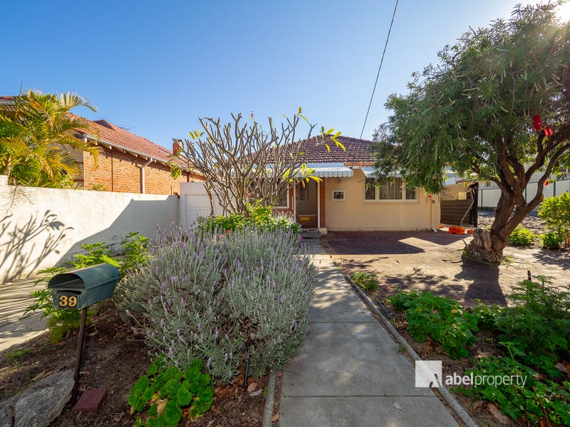 39 Kalgoorlie Street, Mount Hawthorn, WA 6016