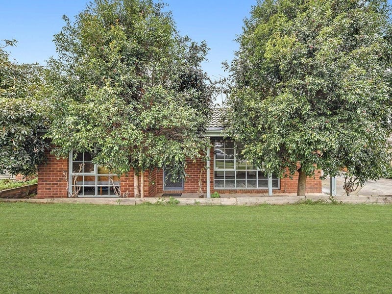 3 Bedroom Properties for Sale in Hampton Park, VIC 3976 - realestate.com.au