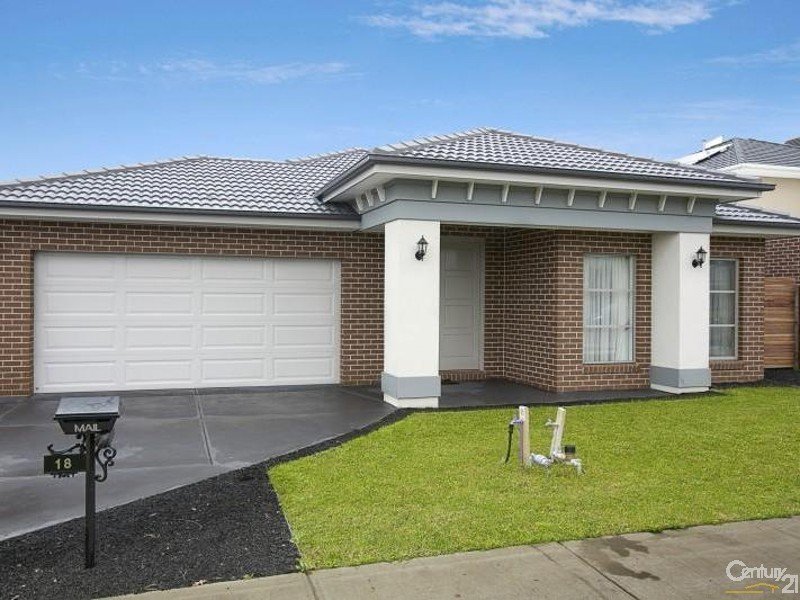 18 Sandarra Blvd, Sandhurst, Vic 3977 Property Details