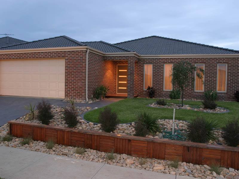 80 Skyline Way, Berwick, Vic 3806 Property Details