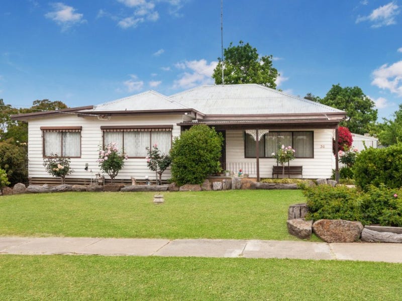 36 Snodgrass Street, Broadford, Vic 3658 Property Details