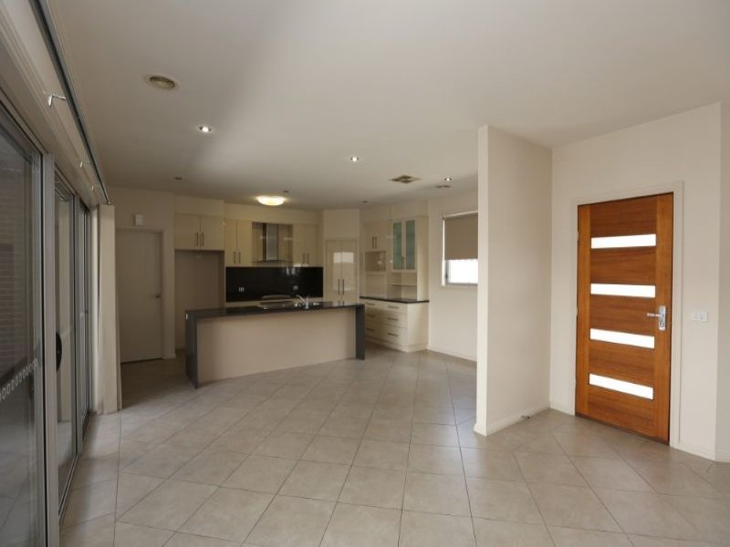 2/518 Thurgoona Street, Albury, NSW 2640