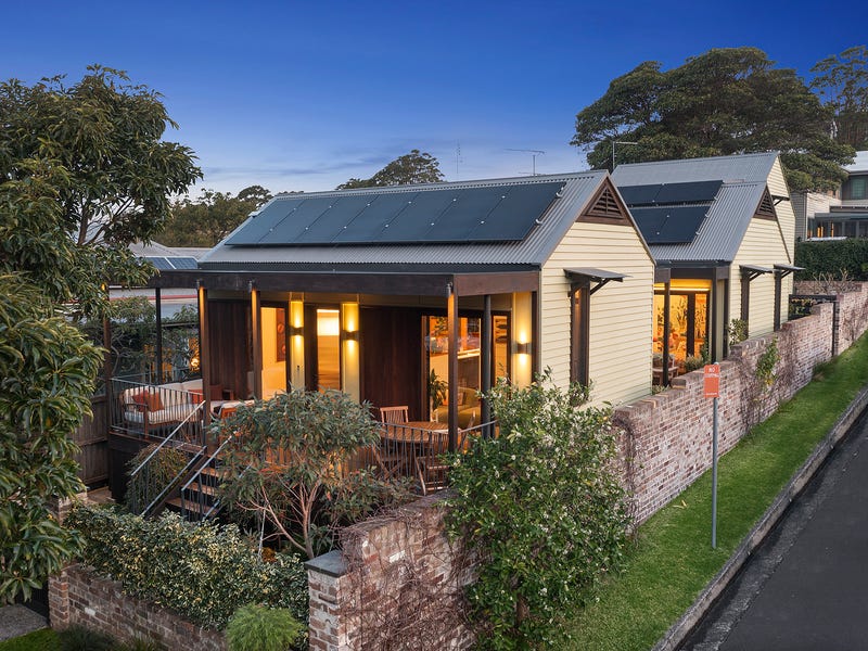 32 Moore Street, Austinmer, NSW 2515 Property Details