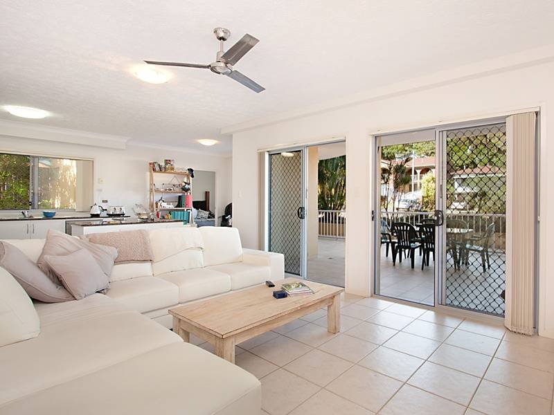 3/50 Miles Street, Kirra, Qld 4225 Property Details