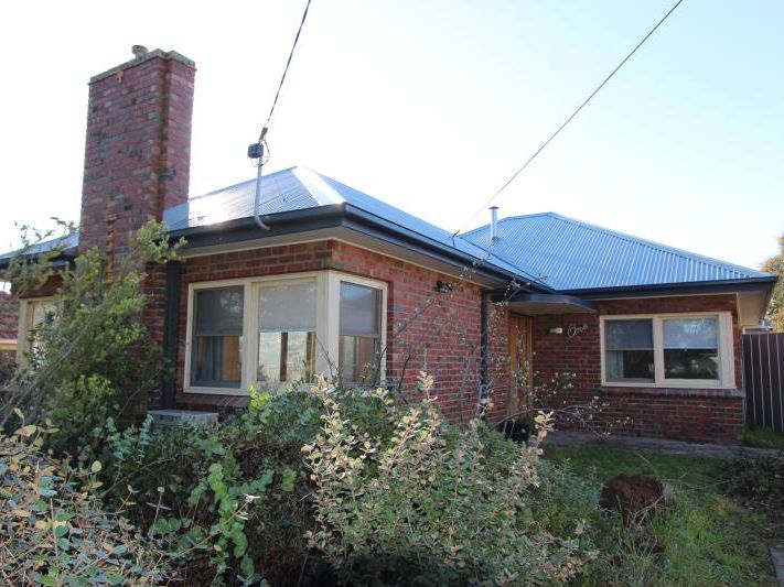 1 Meakin Street, East Geelong, Vic 3219