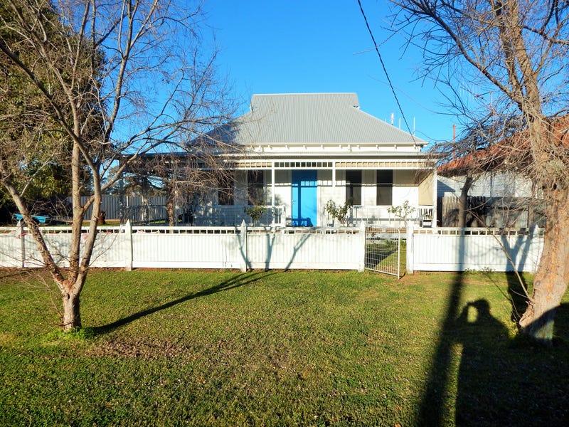 135 Victoria Street, Kerang, VIC 3579