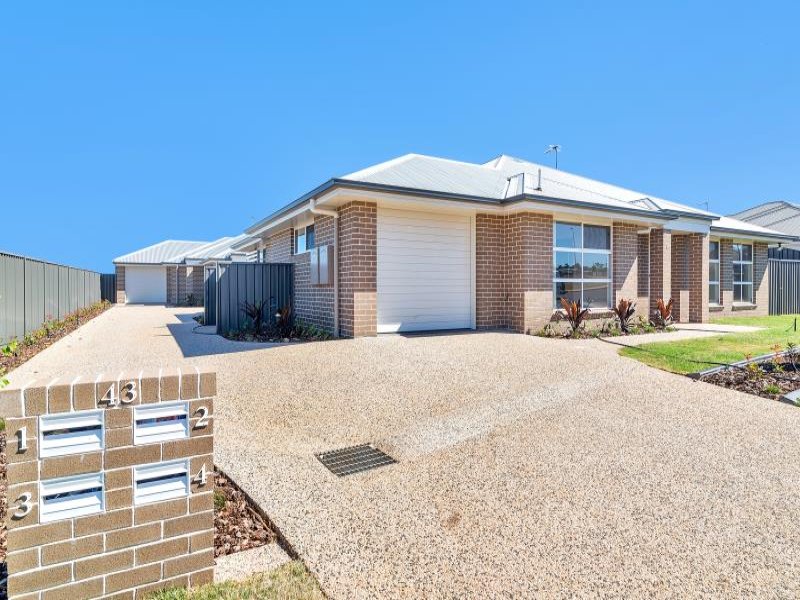 4/43 Highgrove Drive, Highfields, Qld 4352 Property Details